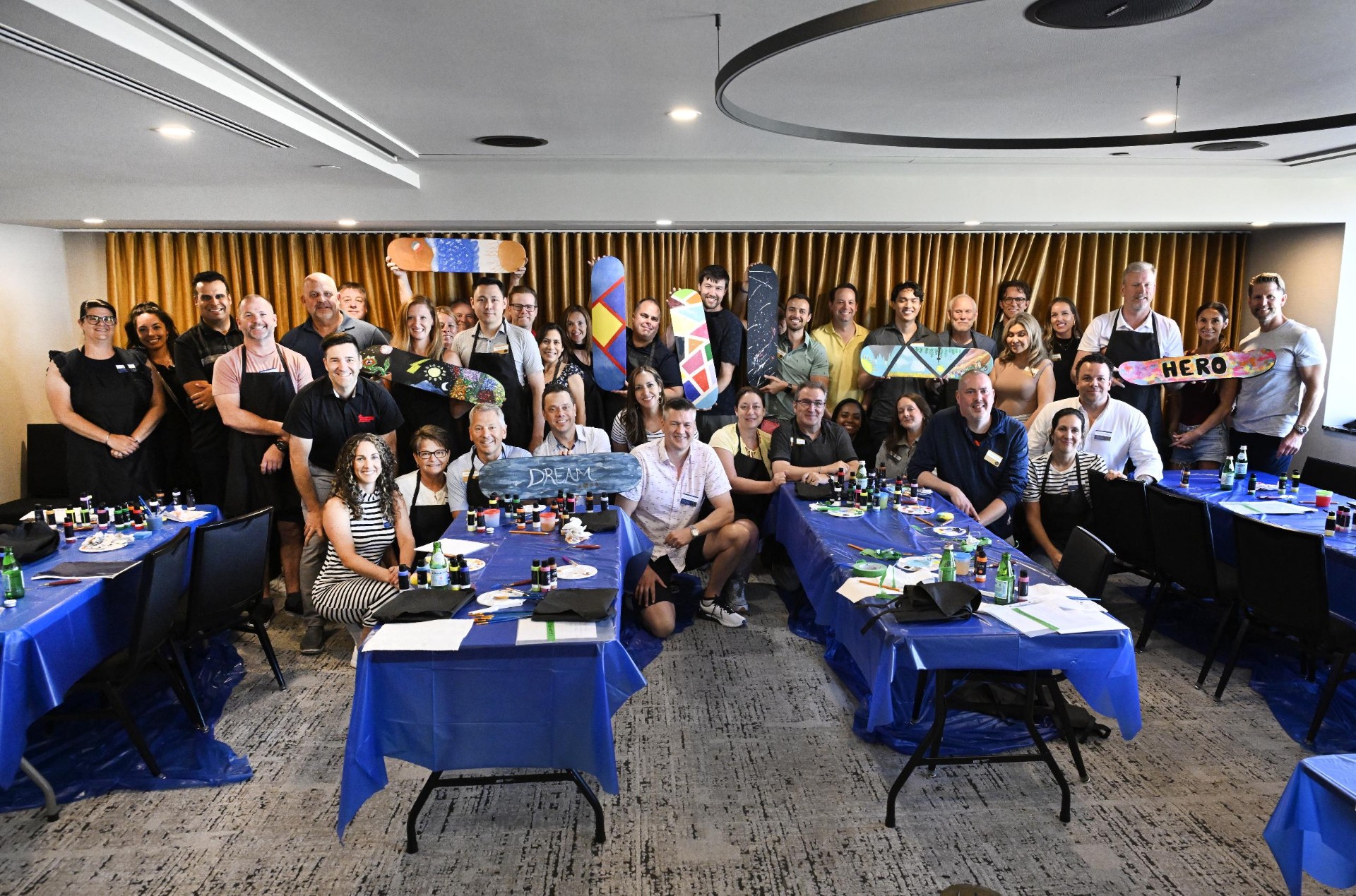 Photo prise lors d'une animation Team building créatif en entreprise avec Mélissa Pomerleau team building créatif que avec Sommevents pour RBC Assurance